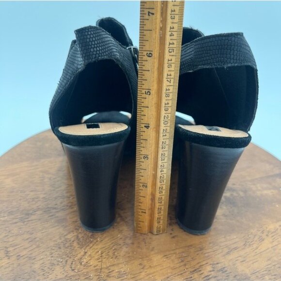 Tahari Mercy Black Leather Heel Sandal Women's 9.5M Peep Toe Sling Back Chunky - Picture 5 of 9